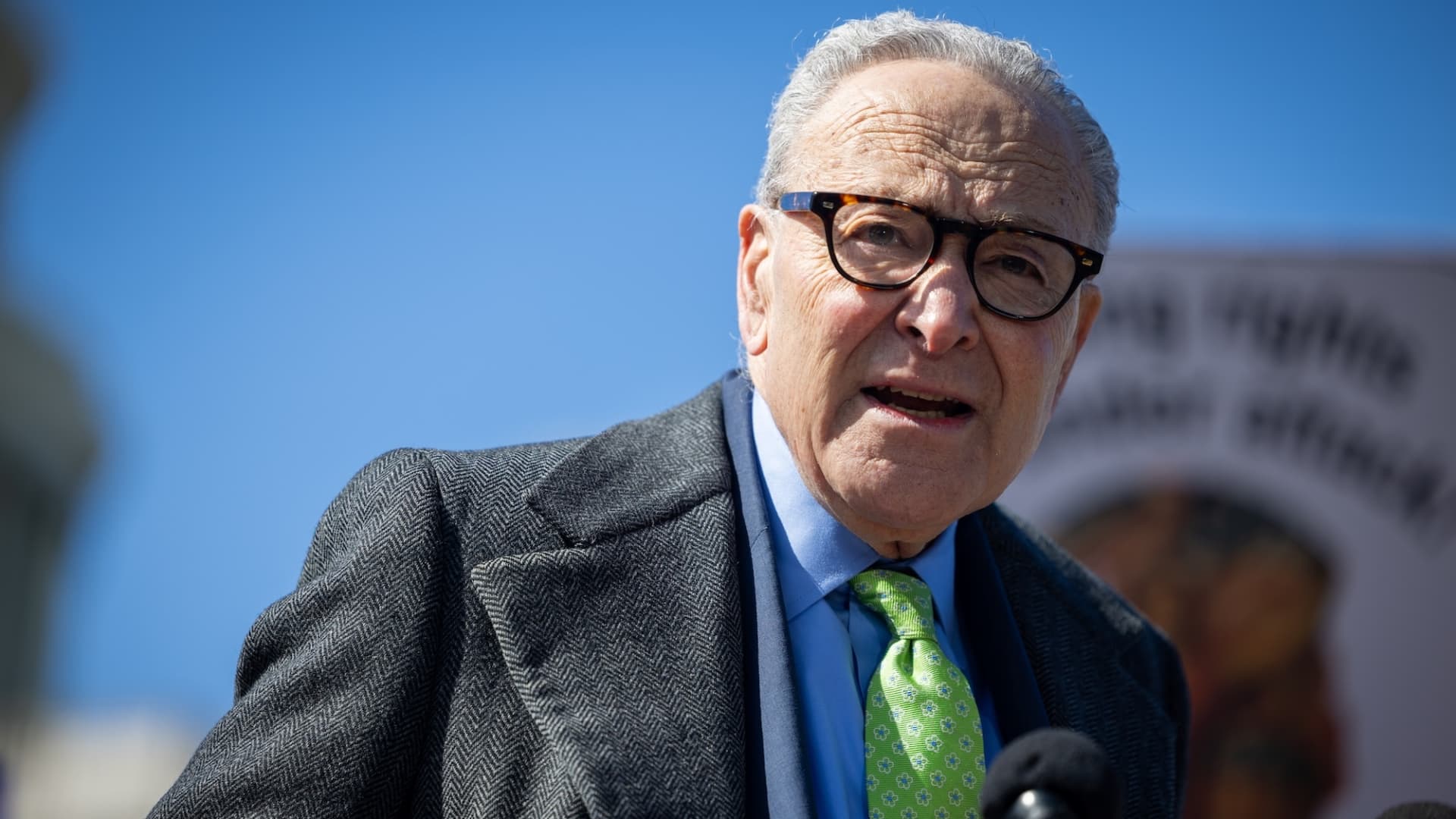 TSA funding update: House GOP spikes DHS funding proposal, extending shutdown that's caused airport delays